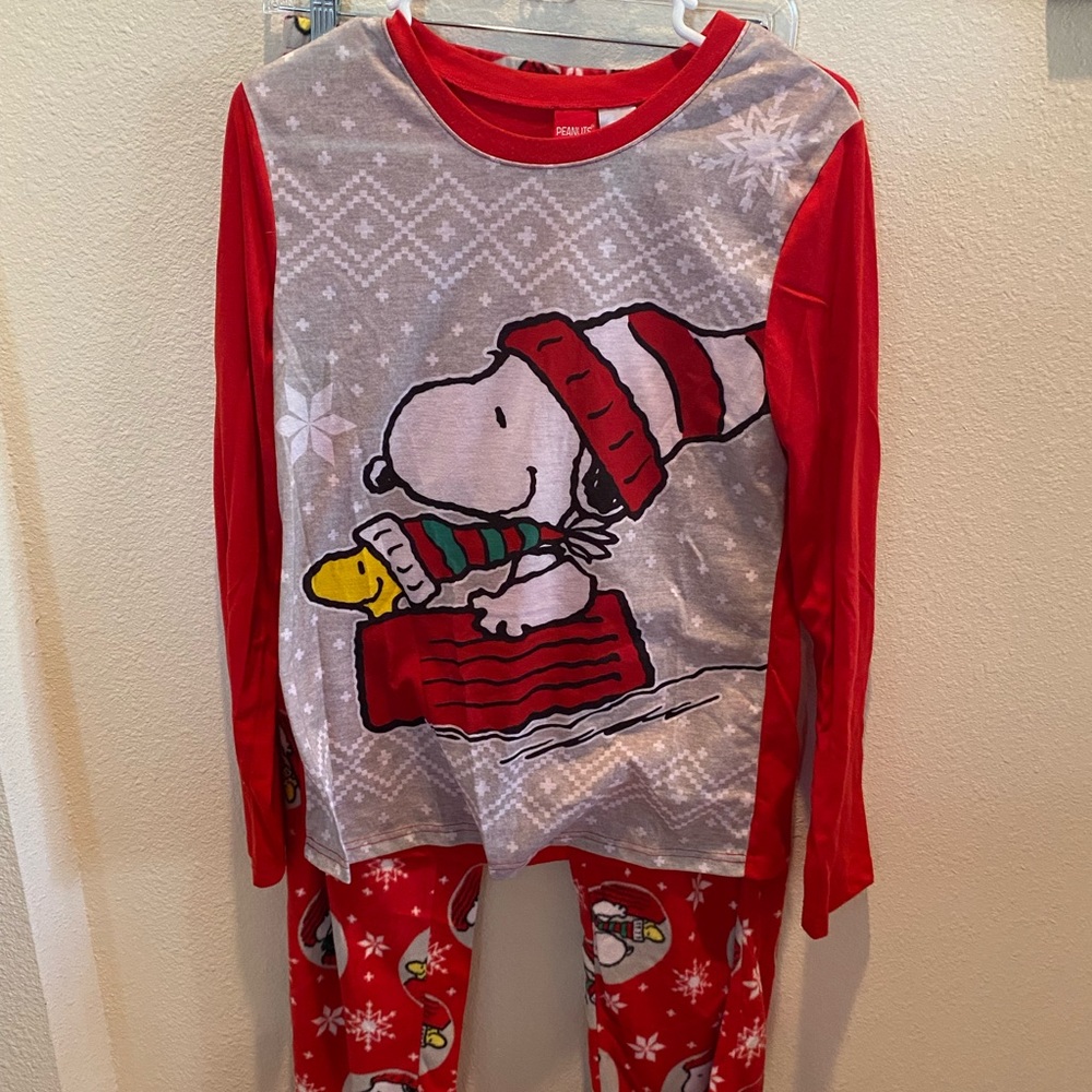 Peanuts Snoopy Pajama Set